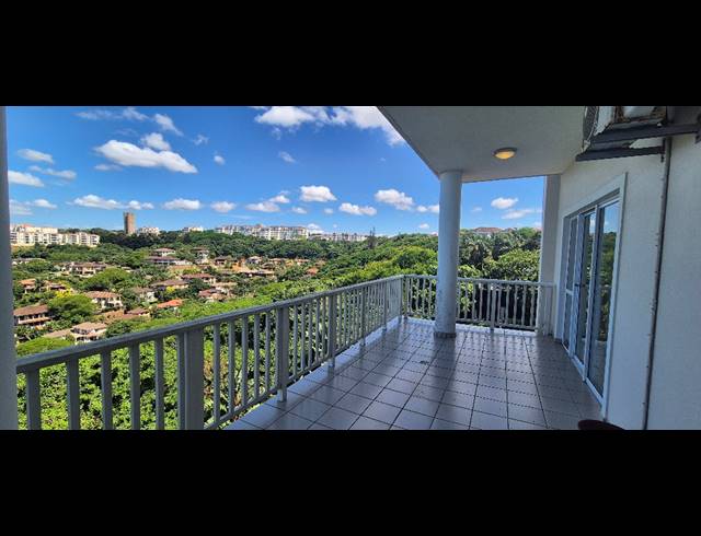 3 BEDROOM APARTMENT FOR SALE IN LA LUCIA